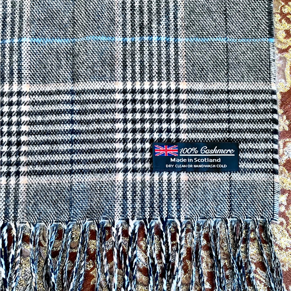 OLD MONEY 100% Cashmere Made in Scotland Preppy Classic Ivy League Scarf